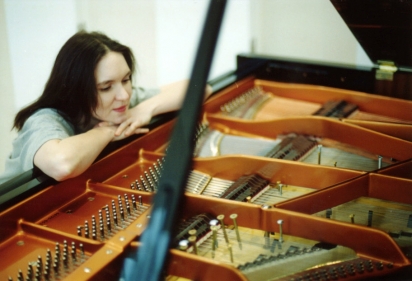 Isabel & her prepared piano, 2001